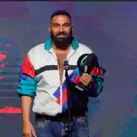 Лорд Евгени Минчев: Криско облечен ала Коцето Сланинката,  Азис, брат, да ти честитя ли? И още+ СНИМКИ