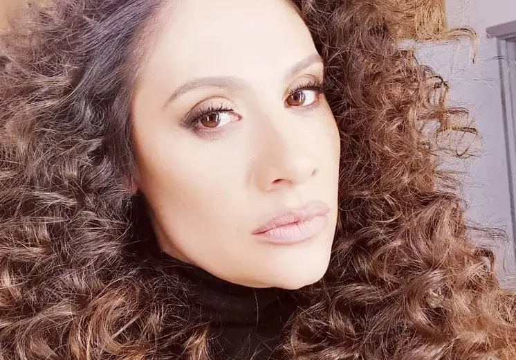 Мариана Попова иска да е чернокожа