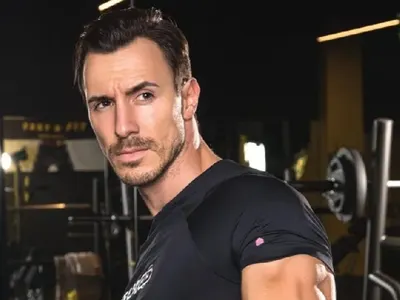 Машина: Ергенът Виктор правел любов  по 6 пъти на ден