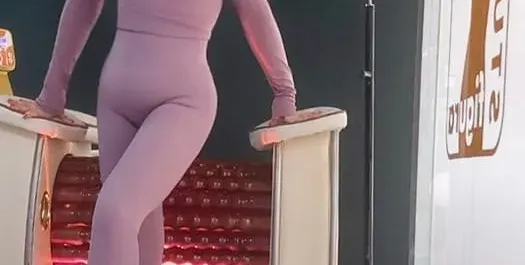 Нели Хаджийска стана за смях с фотошоп отслабване