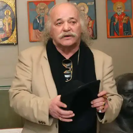 Оперираха Боян Радев