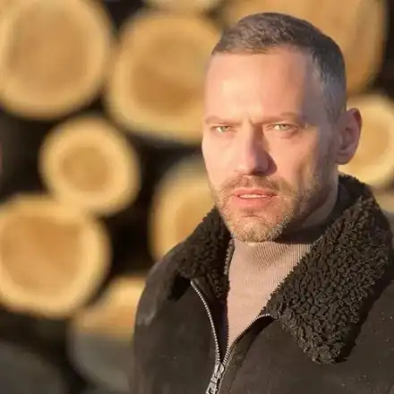 Орлин Павлов  стоял 2 годин  без работа (Вижте какво е бил принуден да прави за пари)