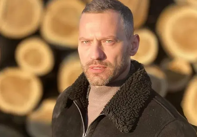 Орлин Павлов  стоял 2 годин  без работа (Вижте какво е бил принуден да прави за пари)