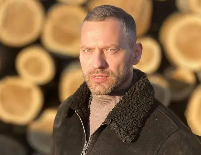 Орлин Павлов  стоял 2 годин  без работа (Вижте какво е бил принуден да прави за пари)