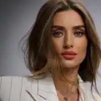 Саня Борисова запали мрежата с горещи СНИМКИ от ваната