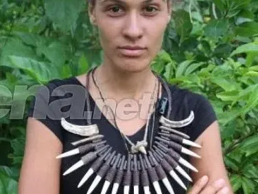 Сървайвърка крие гаджето