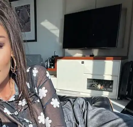 След „връзката“ с обратния Меди: Моника В. празнува ЧРД без мъж