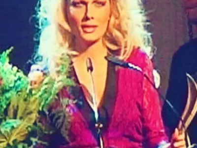 Венета Райкова платила сметка 30 бона