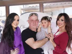 Симона Загорова: Сбъднах мечтата си да видя мама и тате на една сцена! (Бебе Галина била много музикална)