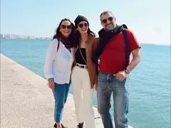 След месеци раздяла: Нина Добрев се събра с родителите си