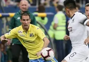 Заради кризата с войната: Ивелин Попов гори със 700 000 долара в руска банка