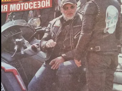 Златко Баретата яхна тузарски мотор! Мощният „Харли Дейвидсън“ струва хиляди (Фото в галерия)