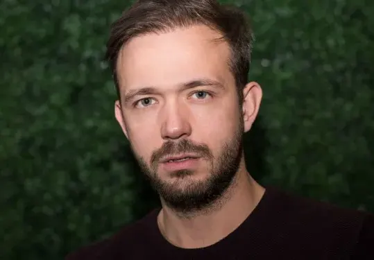 Алек Алексиев събира пари за Украйна