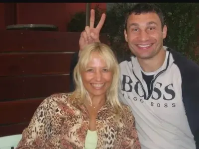 Българката Дейзи Ланг подкрепи Кличко