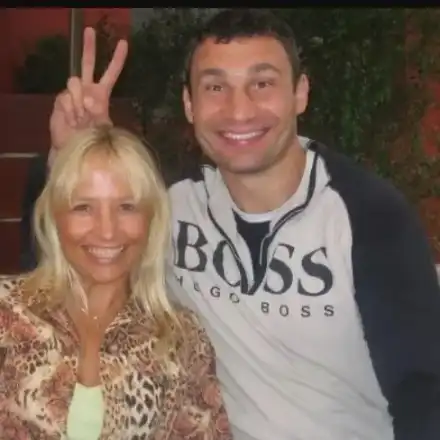 Българката Дейзи Ланг подкрепи Кличко