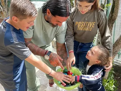 Благой Георгиев взима децата в Бали! Джизъса едва склонил Златка да пусне малкия Благо
