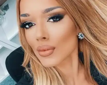 Бременната Диона в болница (Певицата кара тежка бременност)