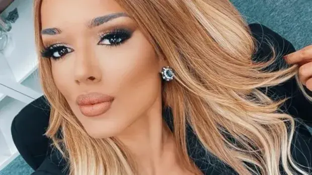 Бременната Диона в болница (Певицата кара тежка бременност)