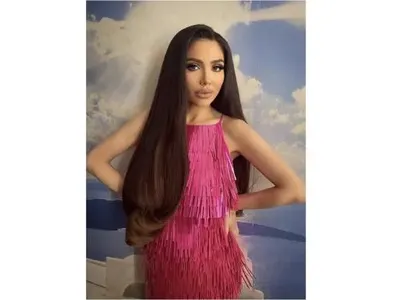 Чалгата се размножава: Още една певица показа бременно коремче (Снимка)