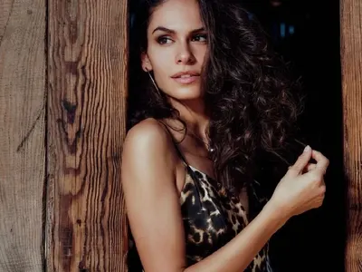 Даяна Ханджиева разгорещи с леопардова рокля (СНИМКИ)