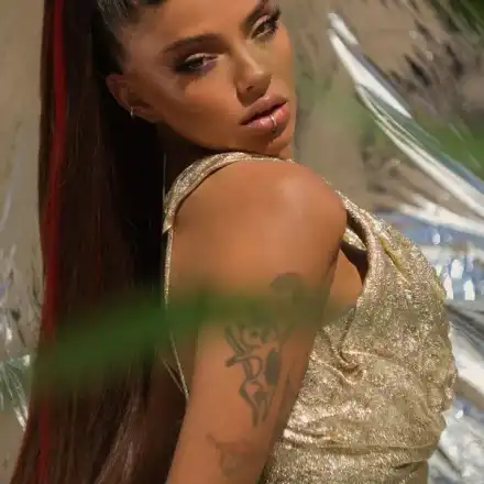 Дара преспа с мъжа  на Маги Джанаварова и разби връзката й