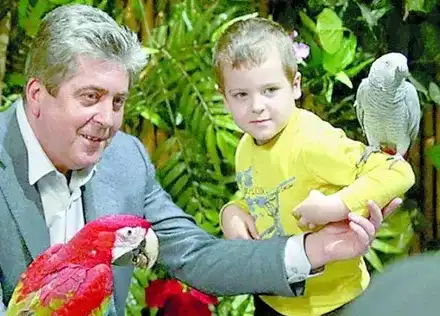 Дядо рекордьор: Президентът Първанов се радва на още две внучета