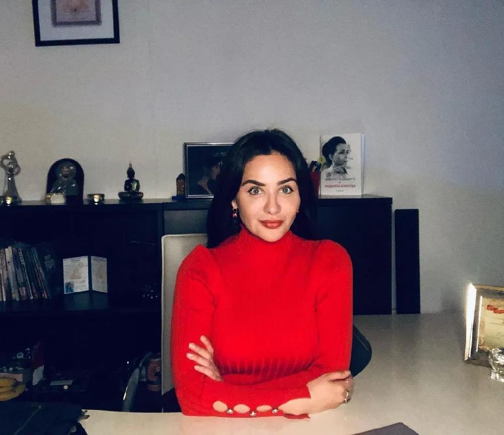 Елен Колева кълне авторите на фейк новини по свой адрес! Не била путинистка
