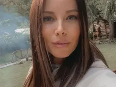 Емилия показа ловната резиденция на Башур