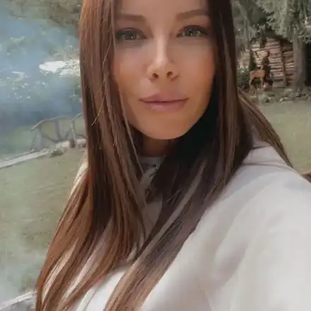 Емилия показа ловната резиденция на Башур