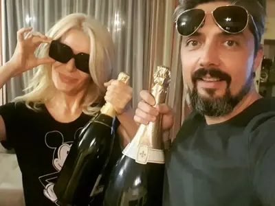 Гала се обясни в любов на Стефан за ЧРД, нарича го „моето момче“