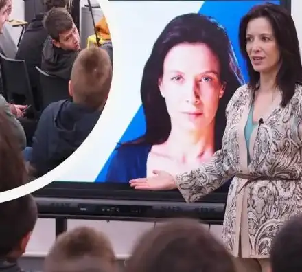 Яна Маринова се върна в училище