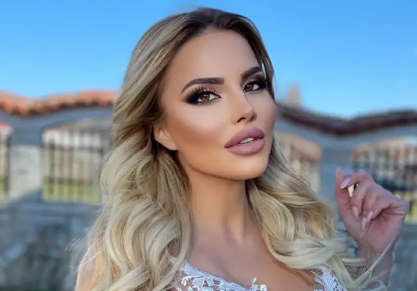 Юнона става учителка по музика