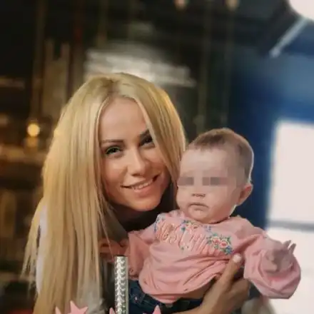 Ивена празнува 6 месеца на бебето си