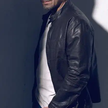 Калин Врачански си боядисва косата