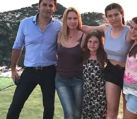 Кирил Петков бяга от София за рождения си ден