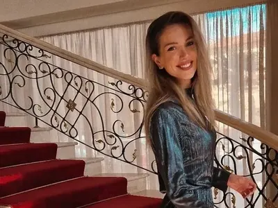 Косата на Алекс Петканова окапа от диети, манекенката стана кожа и кости