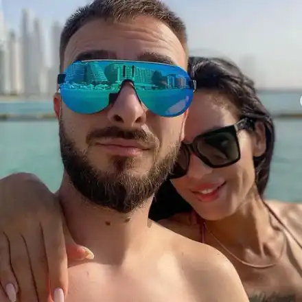 Криско и Цвети скрепяват връзката си в Дубай