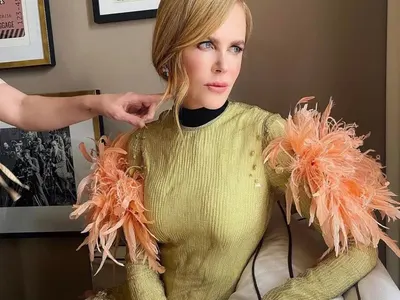 Лорд Евгени Минчев: Полата на Прея става за цял диван, липсва ли сутиен във визията на Илчев? (И още + СНИМКИ)