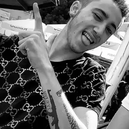 Лоренцо затъна заради хазарт, няма 40 лв. да си плати сметката в наргиле бар