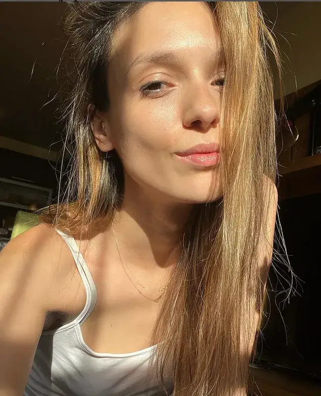 Луиза Григорова съсипа косата си, мъжът й я харесва и без гъста грива