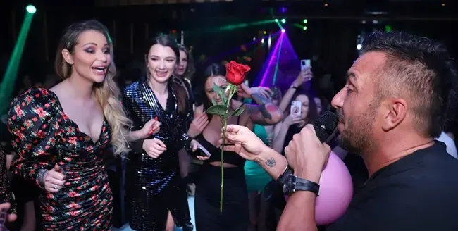 Мацките на Ергена в пиянска вакханалия с Коцето (Снимки)
