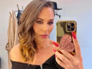 Маги Джанаварова се подсили със силикон (Снимка в галерията)