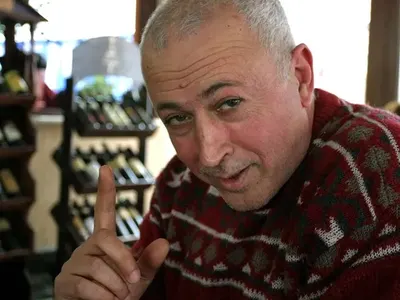 Максим Генчев: Владиката Николай ме изхвърли с полиция от църква в Калофер