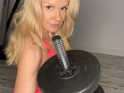 Мария Игнатова хвана дъмбела