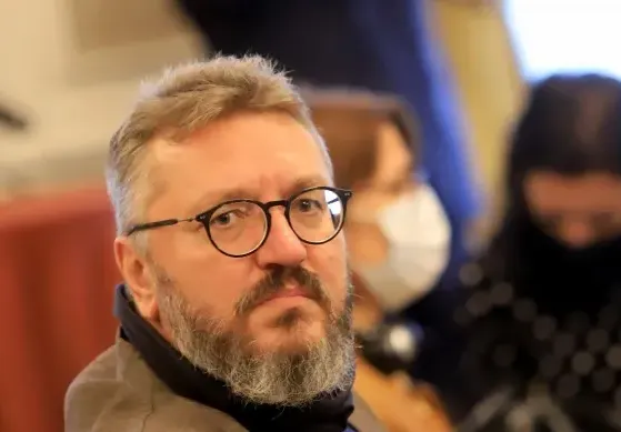 Мартин Карбовски се натиска за кмет на София
