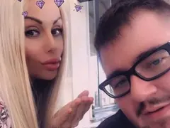 Машина: Светлана роди тайно трето дете на Гущеров (Снимка)