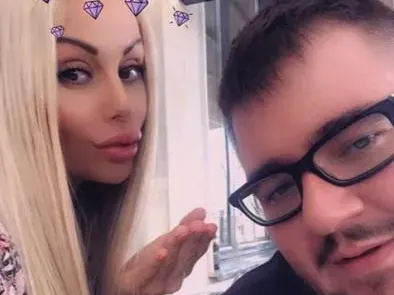 Машина: Светлана роди тайно трето дете на Гущеров (Снимка)