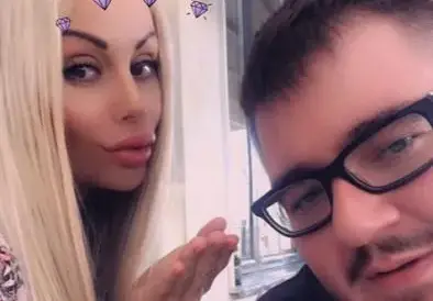 Машина: Светлана роди тайно трето дете на Гущеров (Снимка)