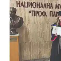 Михаела Маринова има тапия за режисьор