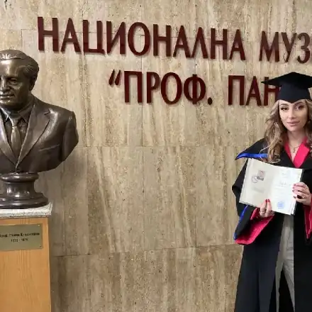 Михаела Маринова стана дипломиран рижисьор